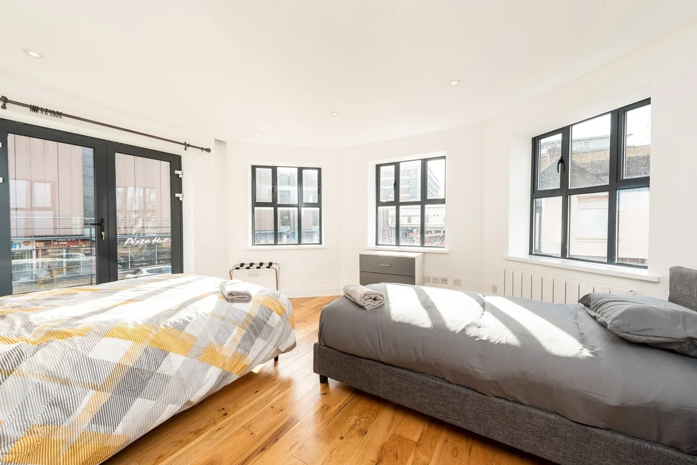 Flat Belmont Road in Greater London