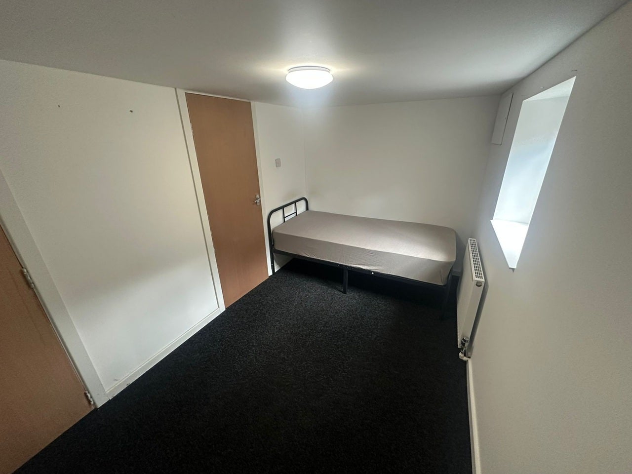 Room Holly Street in Wakefield