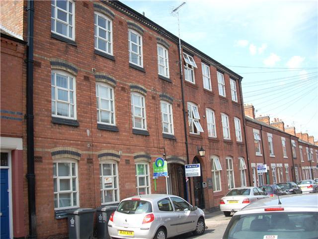 Flat Moores Road in Leicester