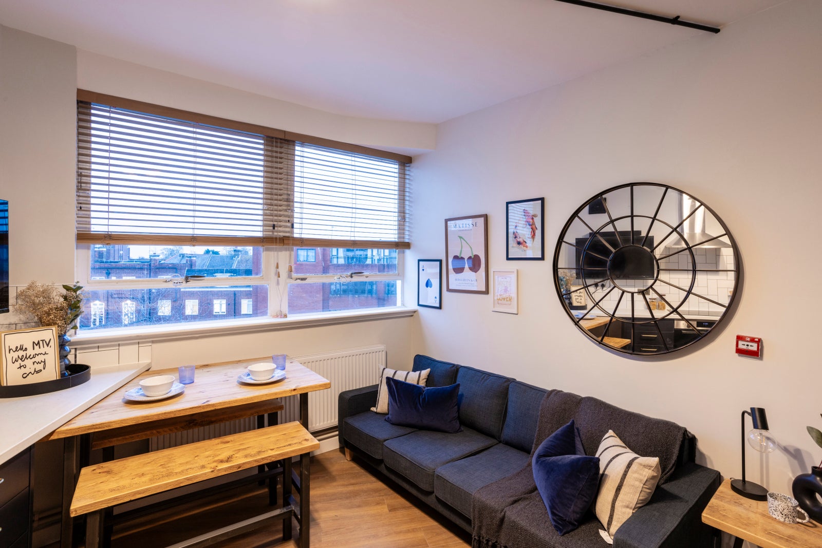 Flat Sheen Road in Greater London