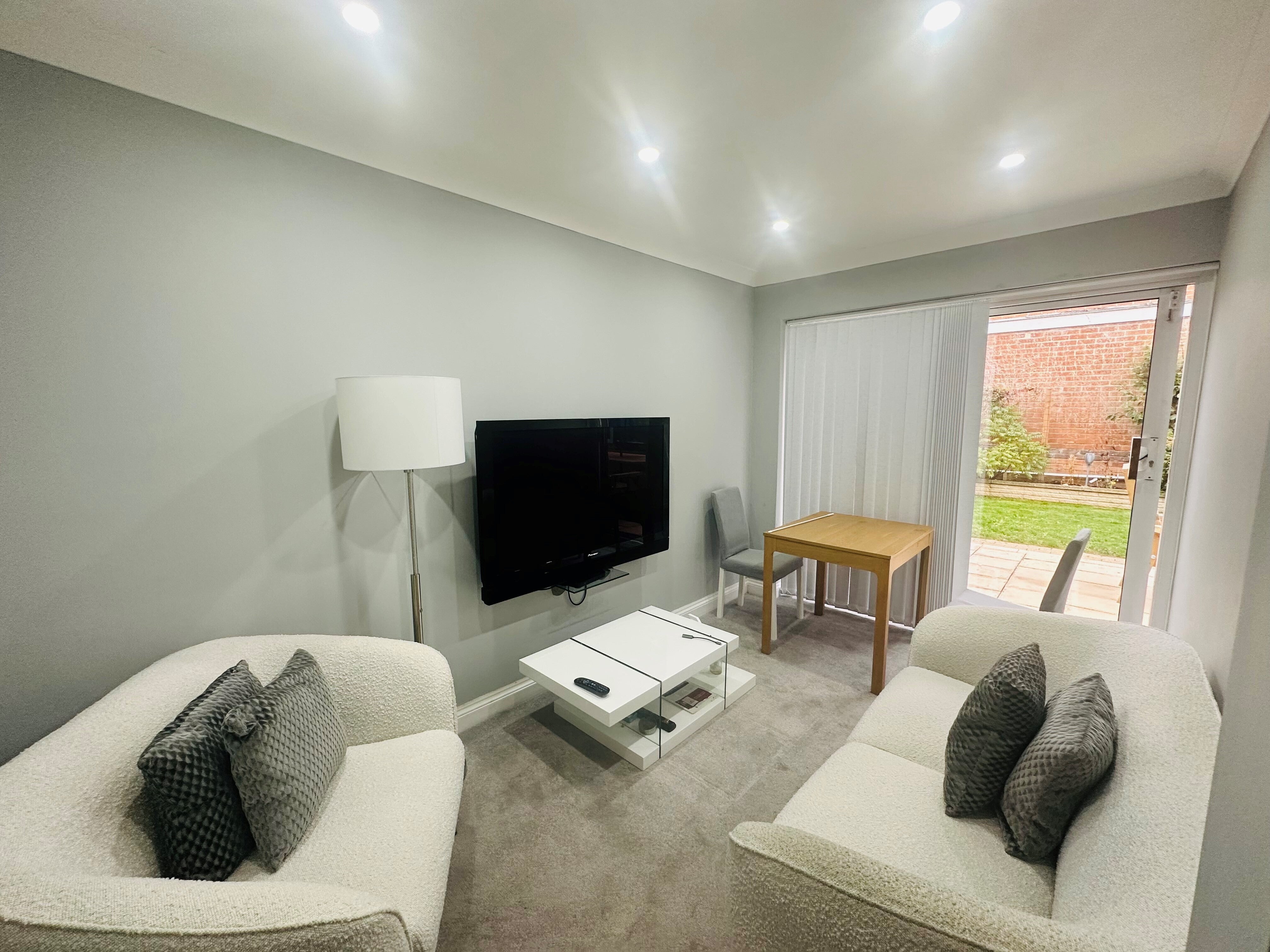 Room Woodbank Drive in Nottingham