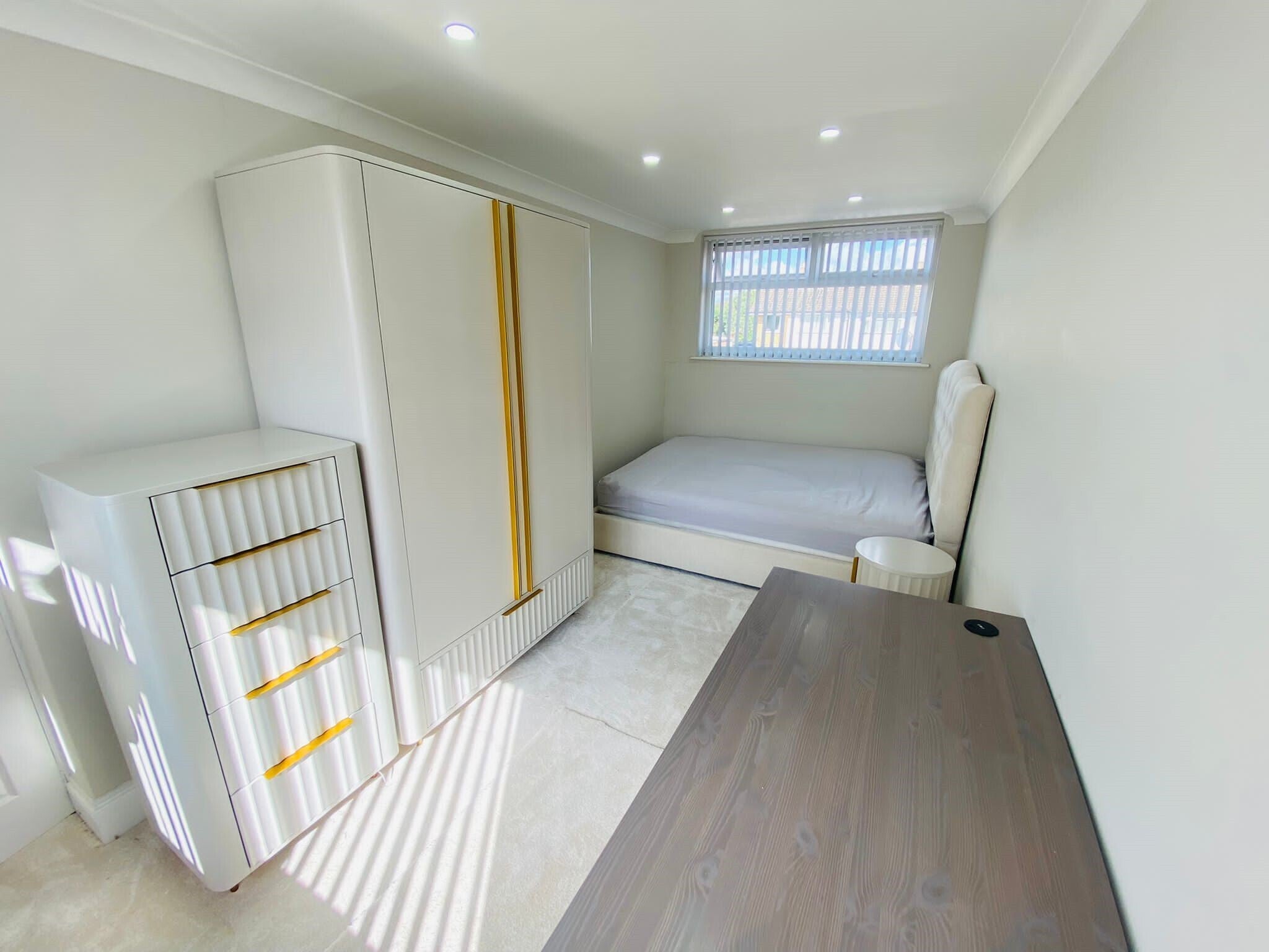 Room Woodbank Drive in Nottingham