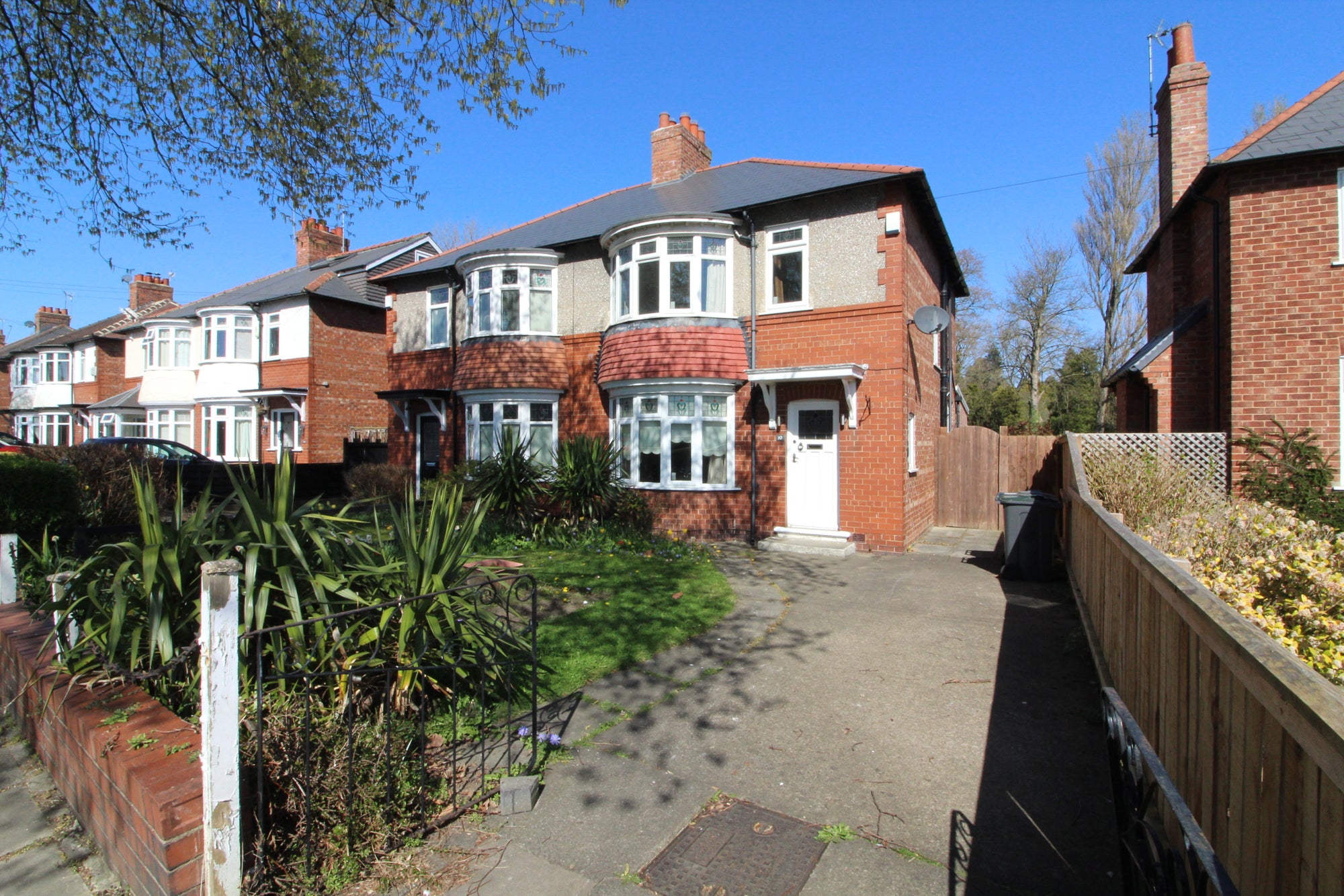House Salutation Road in Blackwell