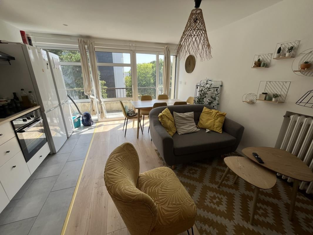 Room Rue Larrey in Angers