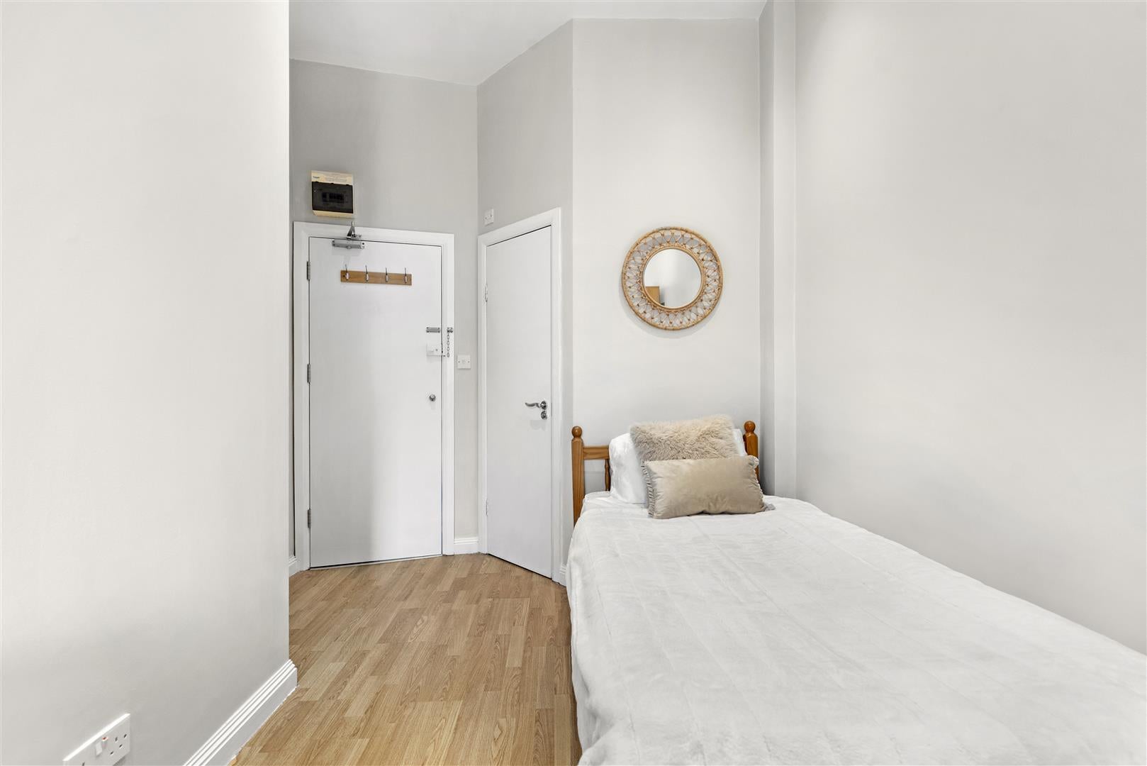 Flat Palace Court in City of Westminster