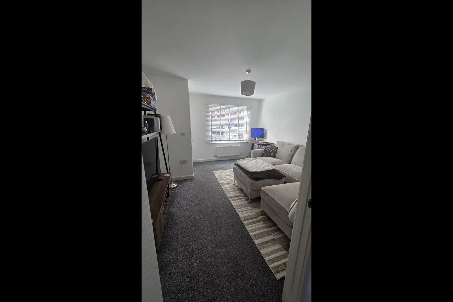 Room Amersham Park Road in Salford
