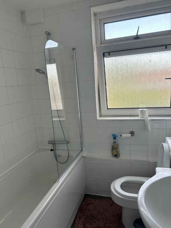 Room Canterbury Crescent in Greater London