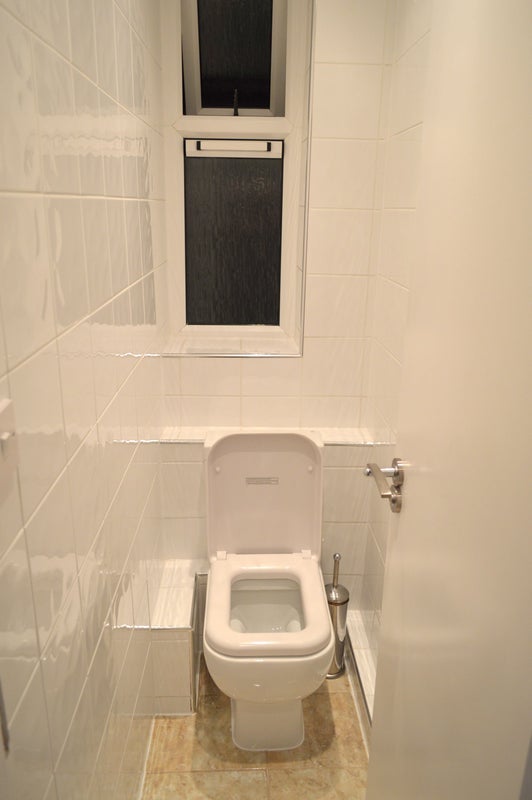 Room Canterbury Crescent in Greater London