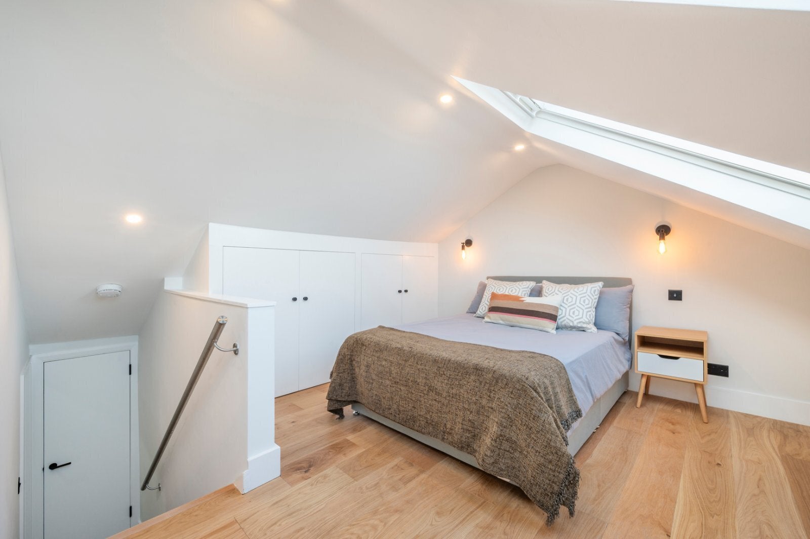 Flat Portnall Road in City of Westminster