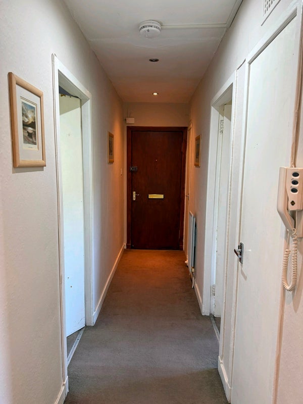 Room Armadale Path in Glasgow
