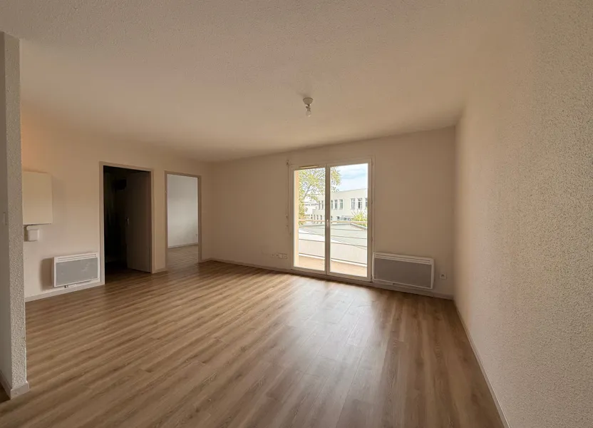 Appartement Rue Hélène Boucher à Mont-de-Marsan