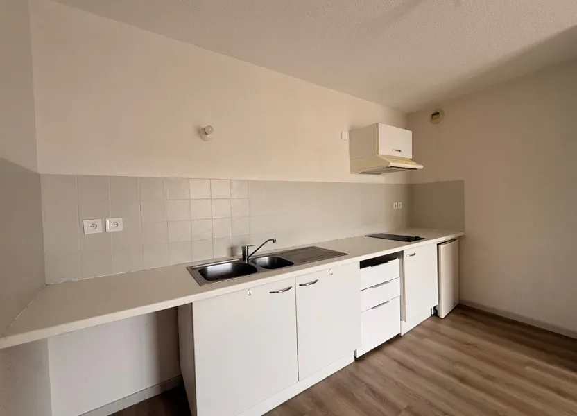 Appartement Rue Hélène Boucher à Mont-de-Marsan