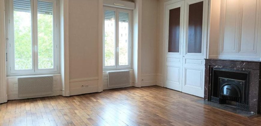 Appartement Rue Léon Blum à Villeurbanne