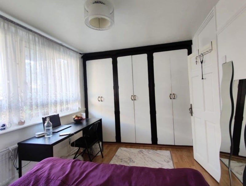 Room Pelter Street in Greater London
