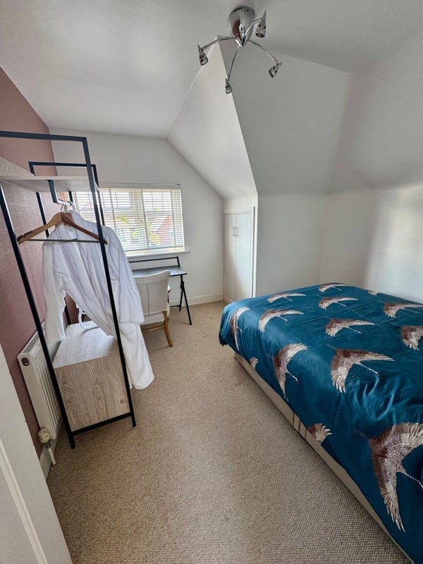 Room Albemarle Road in Bournemouth