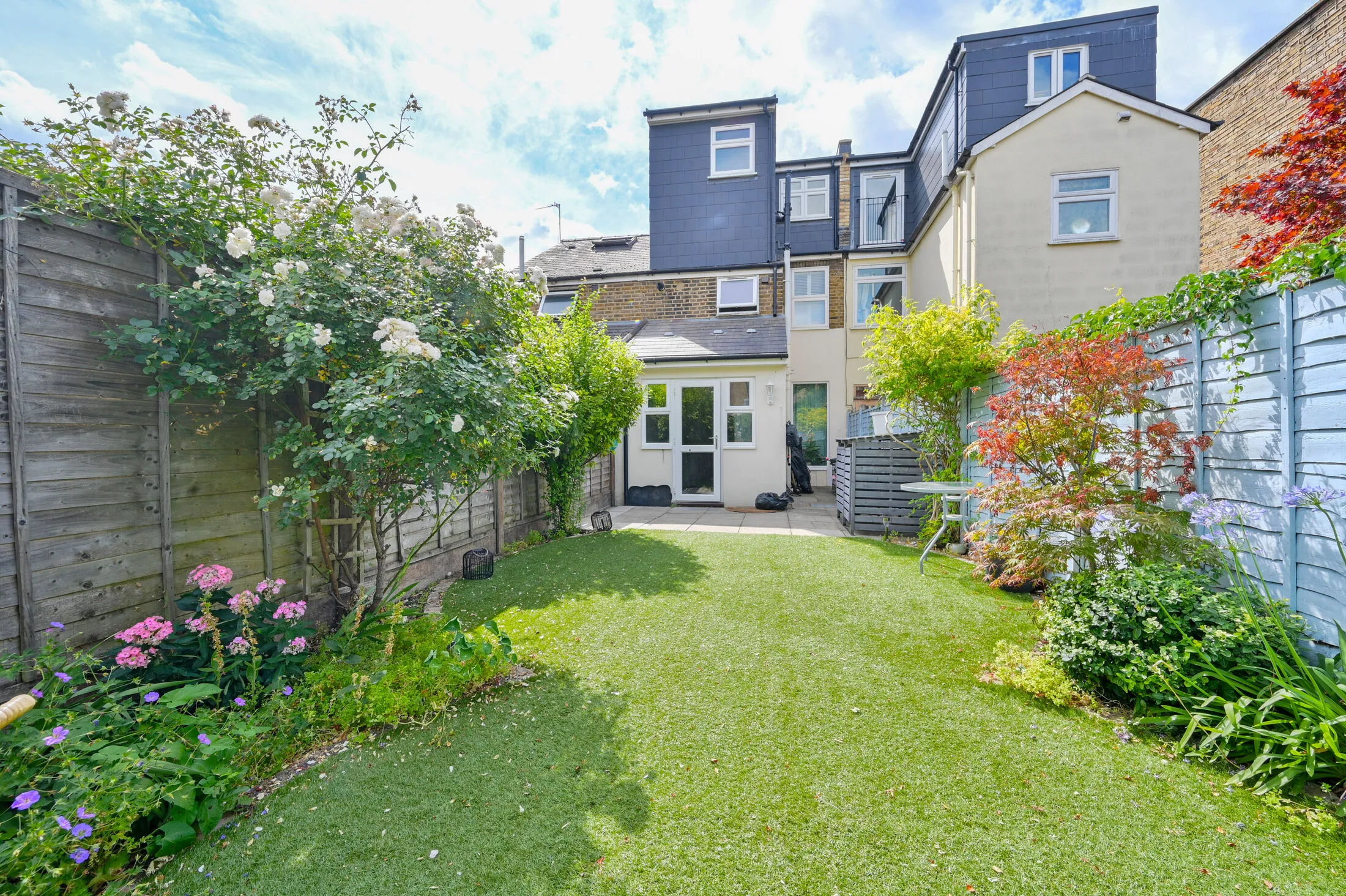 House Kings Road in Greater London