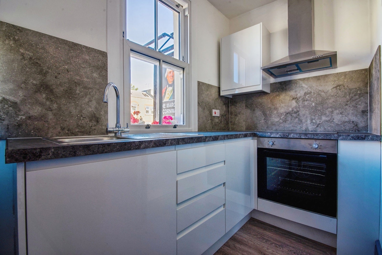 Flat Bethnal Green Road in Greater London