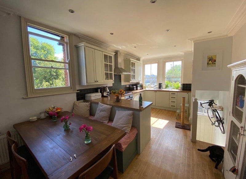 Room Cavendish Road in Greater London