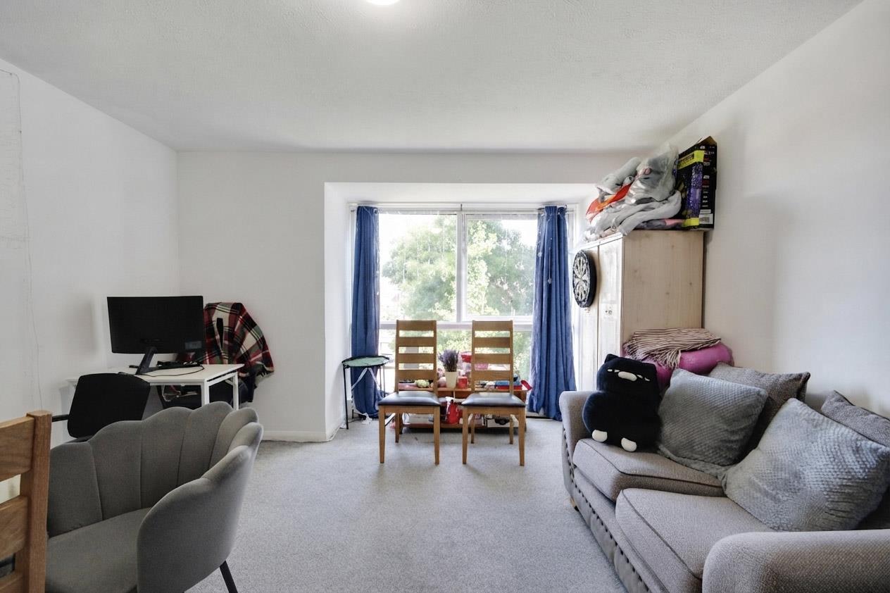 Flat Northcourt Road in Worthing