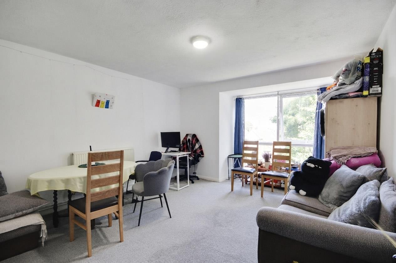 Flat Northcourt Road in Worthing