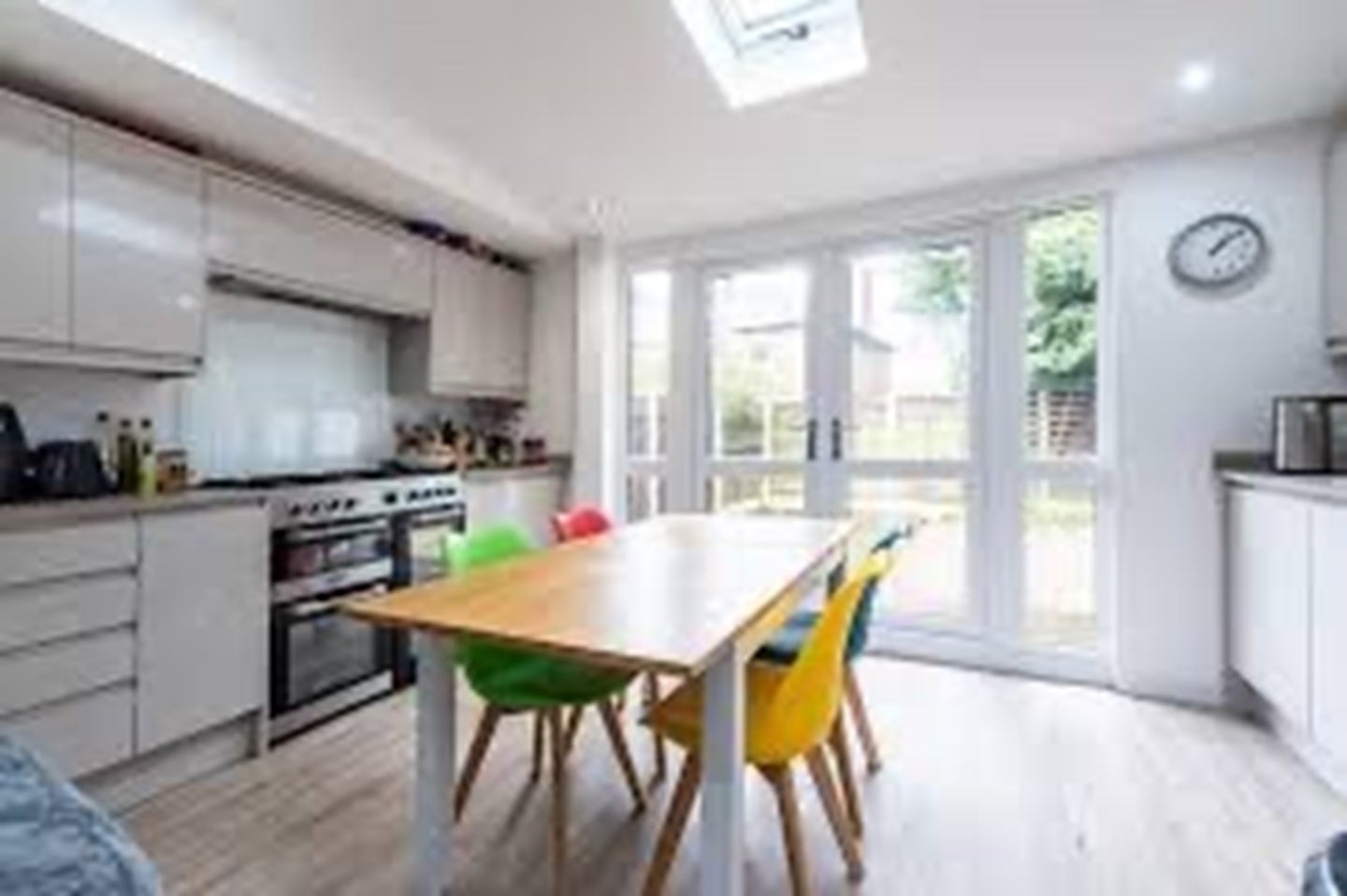 Room Meadow Lane in Nottingham