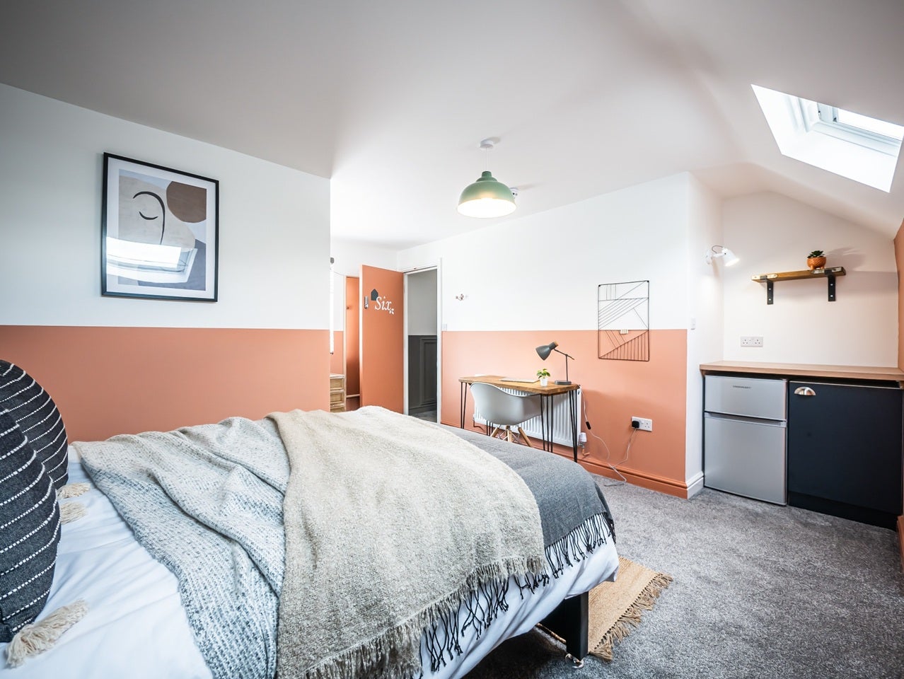 Room High Street in Sandwell