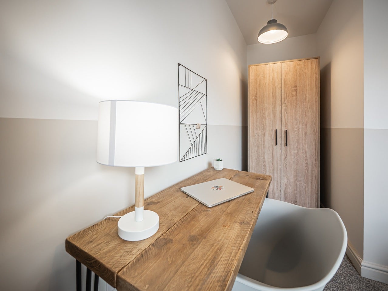 Room High Street in Sandwell