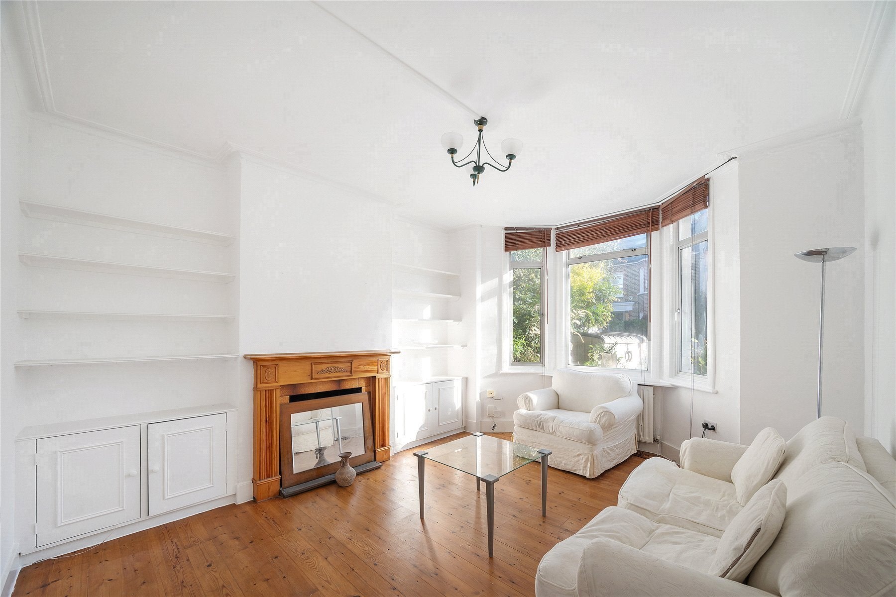Flat Ridley Road in Greater London
