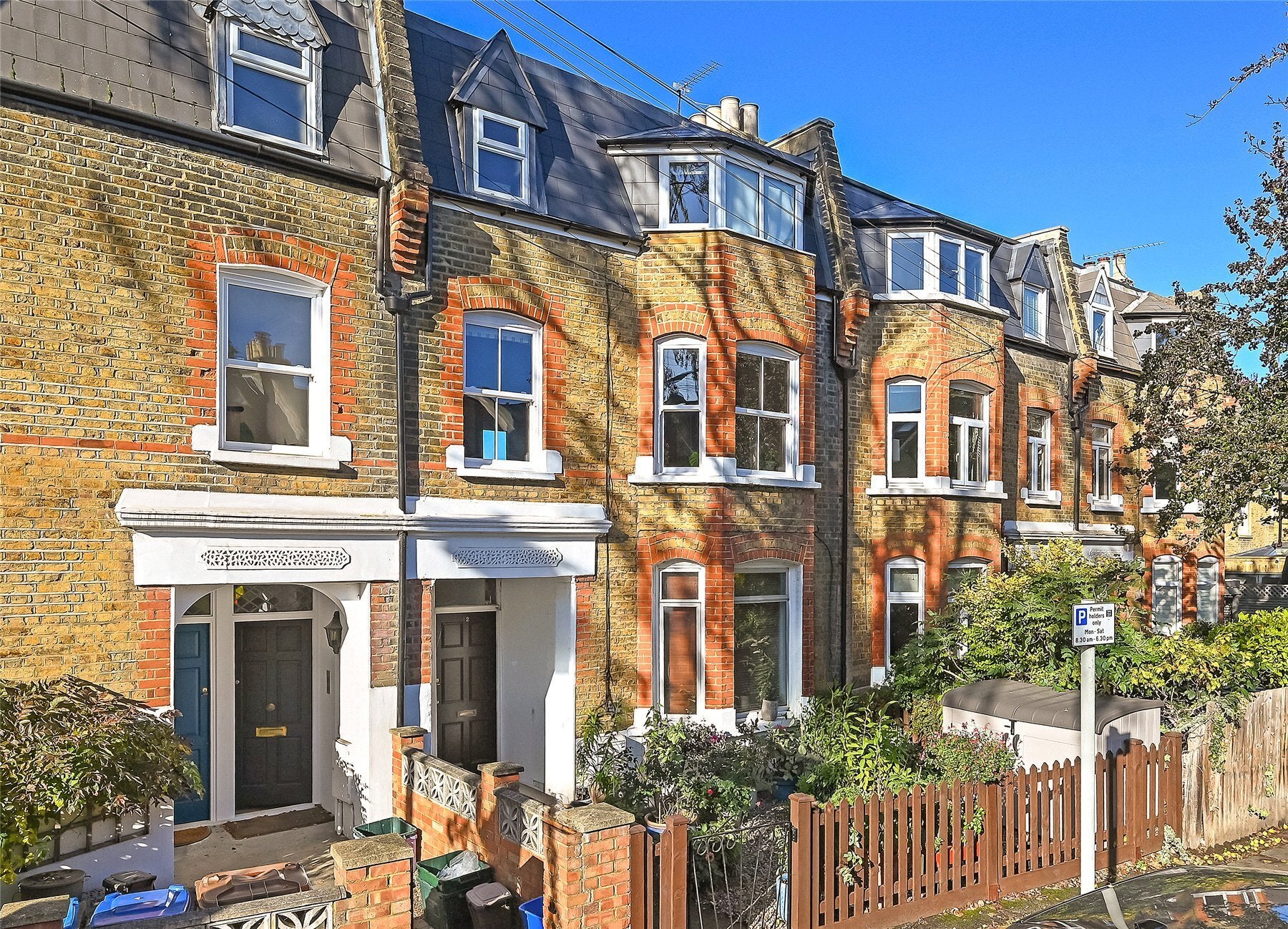Flat Ridley Road in Greater London