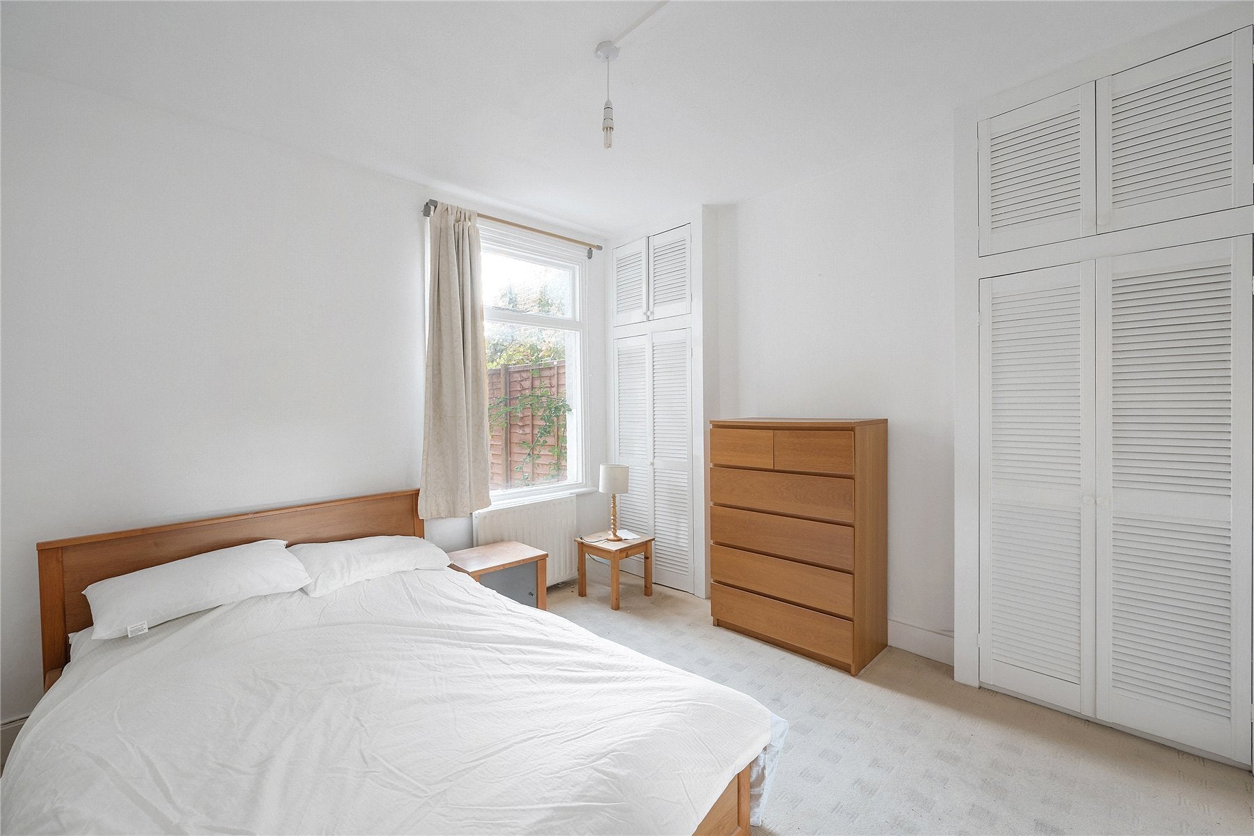 Flat Ridley Road in Greater London