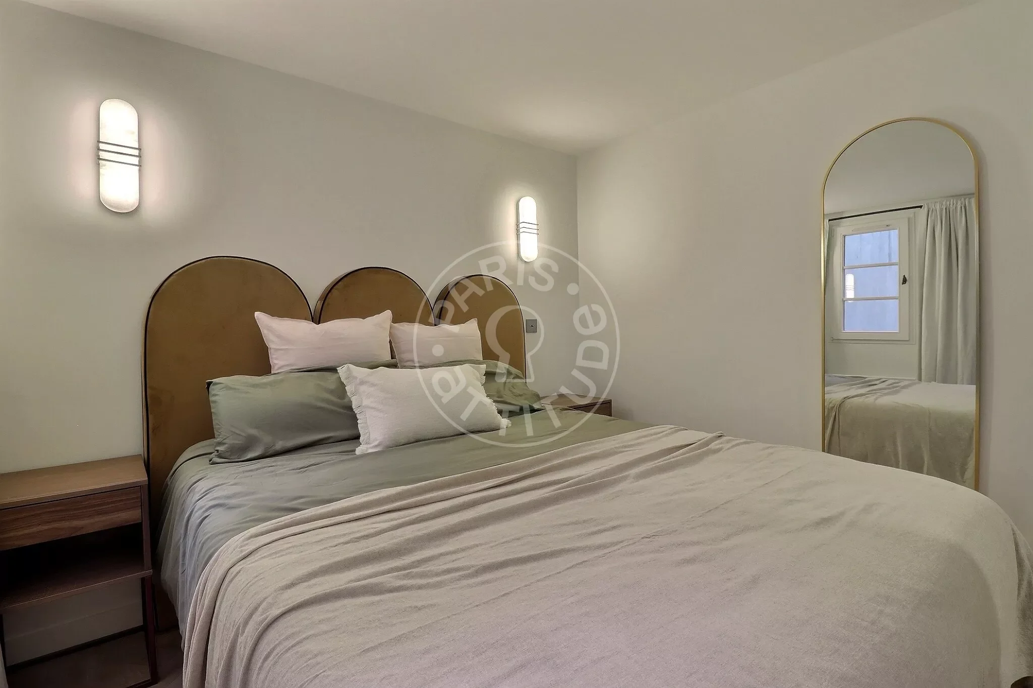 Appartement Rue de Savoie à Paris