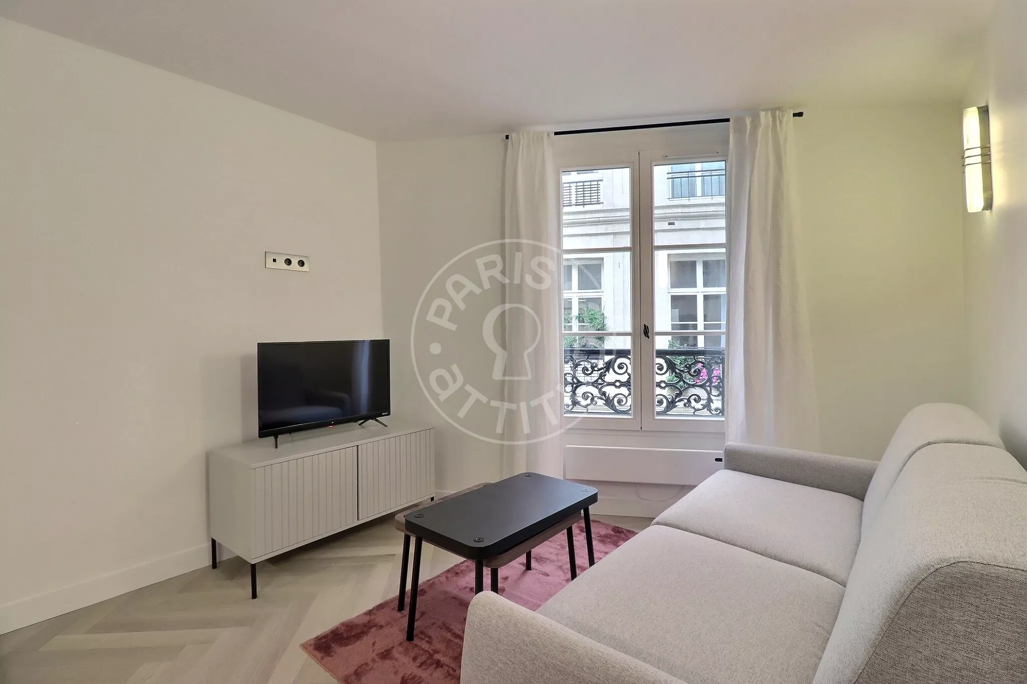 Flat Rue de Savoie in Paris