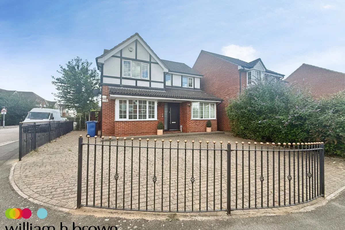 House Hogg Lane in Grays