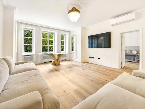 Flat Kensington Gore in City of Westminster