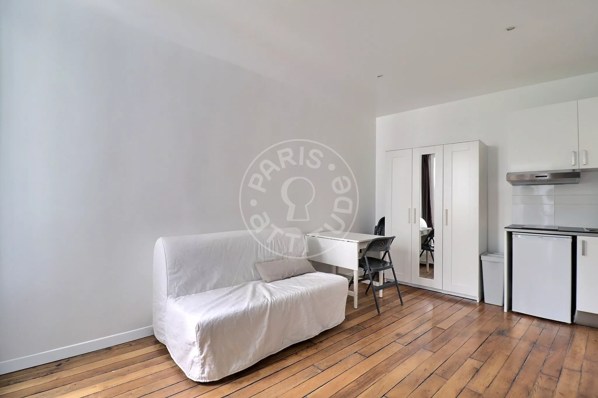 Appartement Rue du Faubourg Saint-Martin à Paris