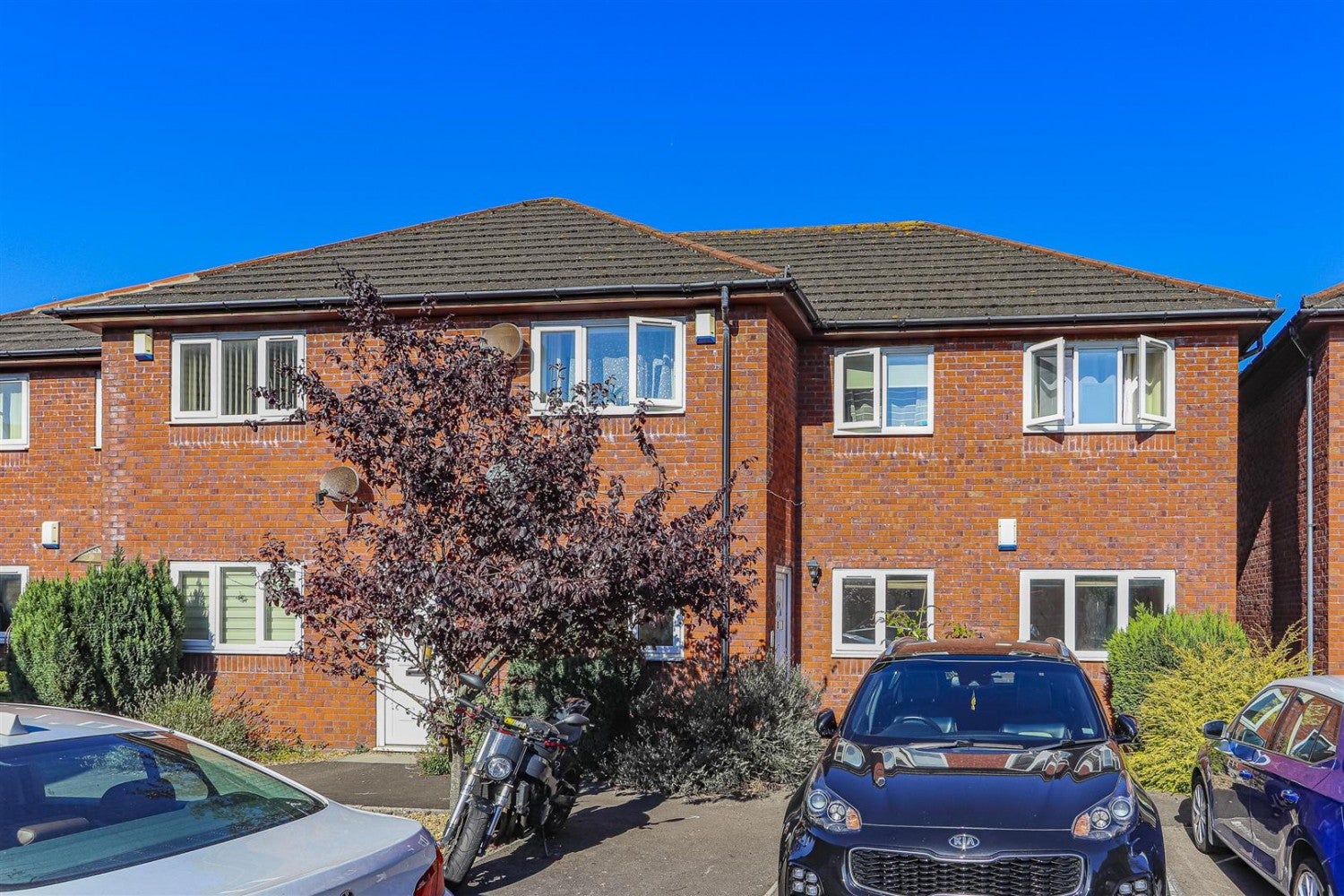 Flat Deemuir Square in Cardiff