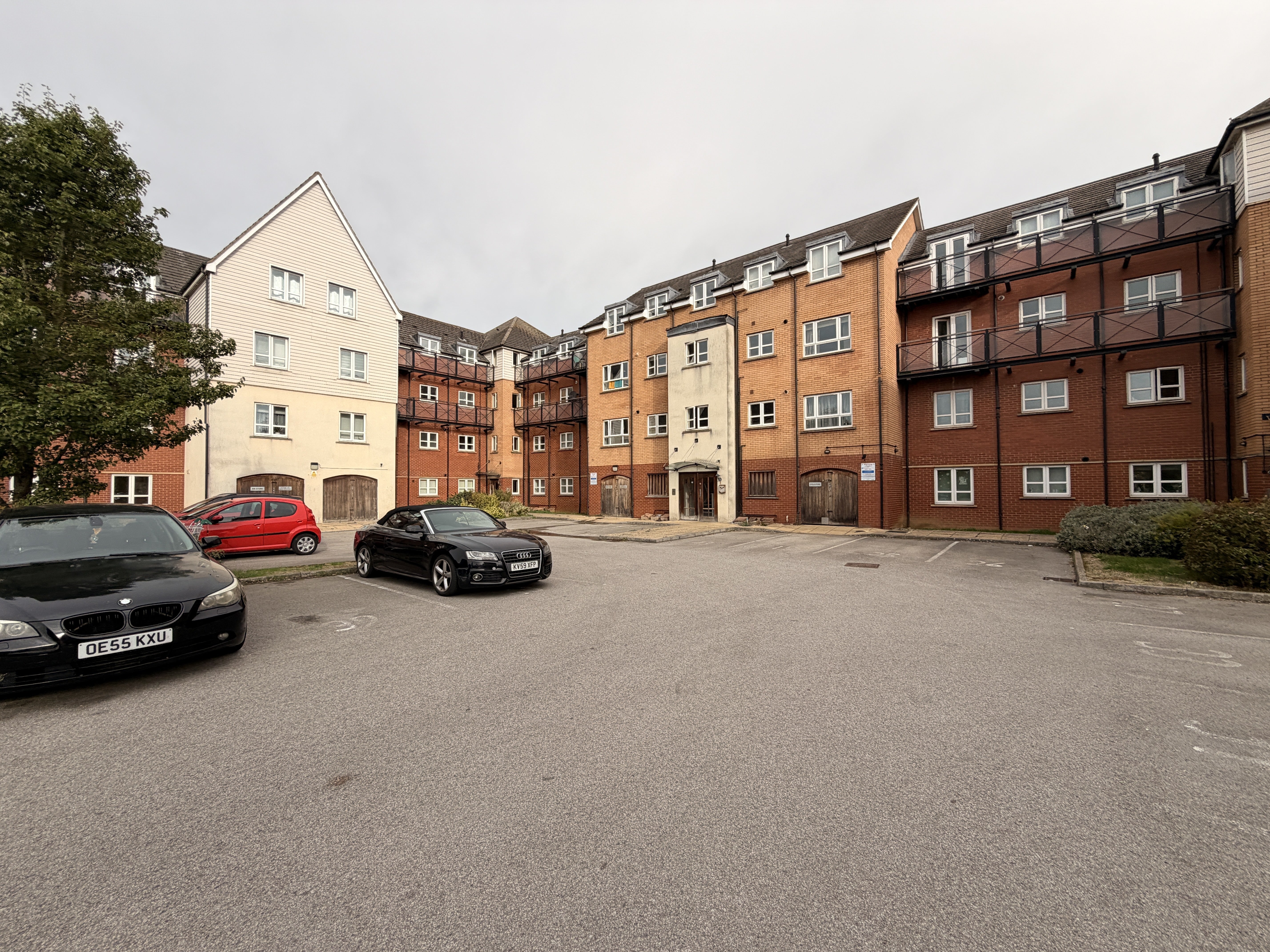 Flat Old Towcester Road in Far Cotton