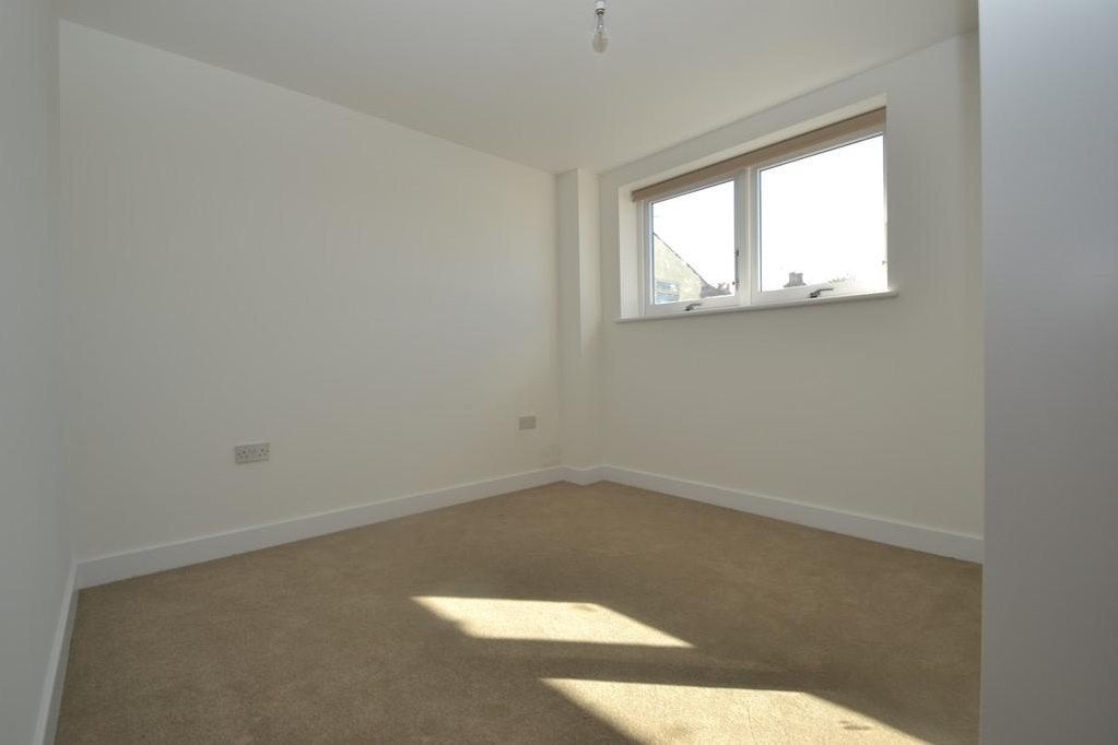 Flat Springfield Place in Greater London