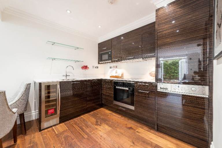 Flat Kensington Gardens Square in City of Westminster