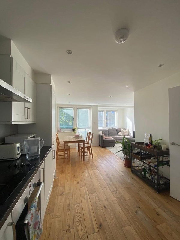 Room Rossmore Road in City of Westminster