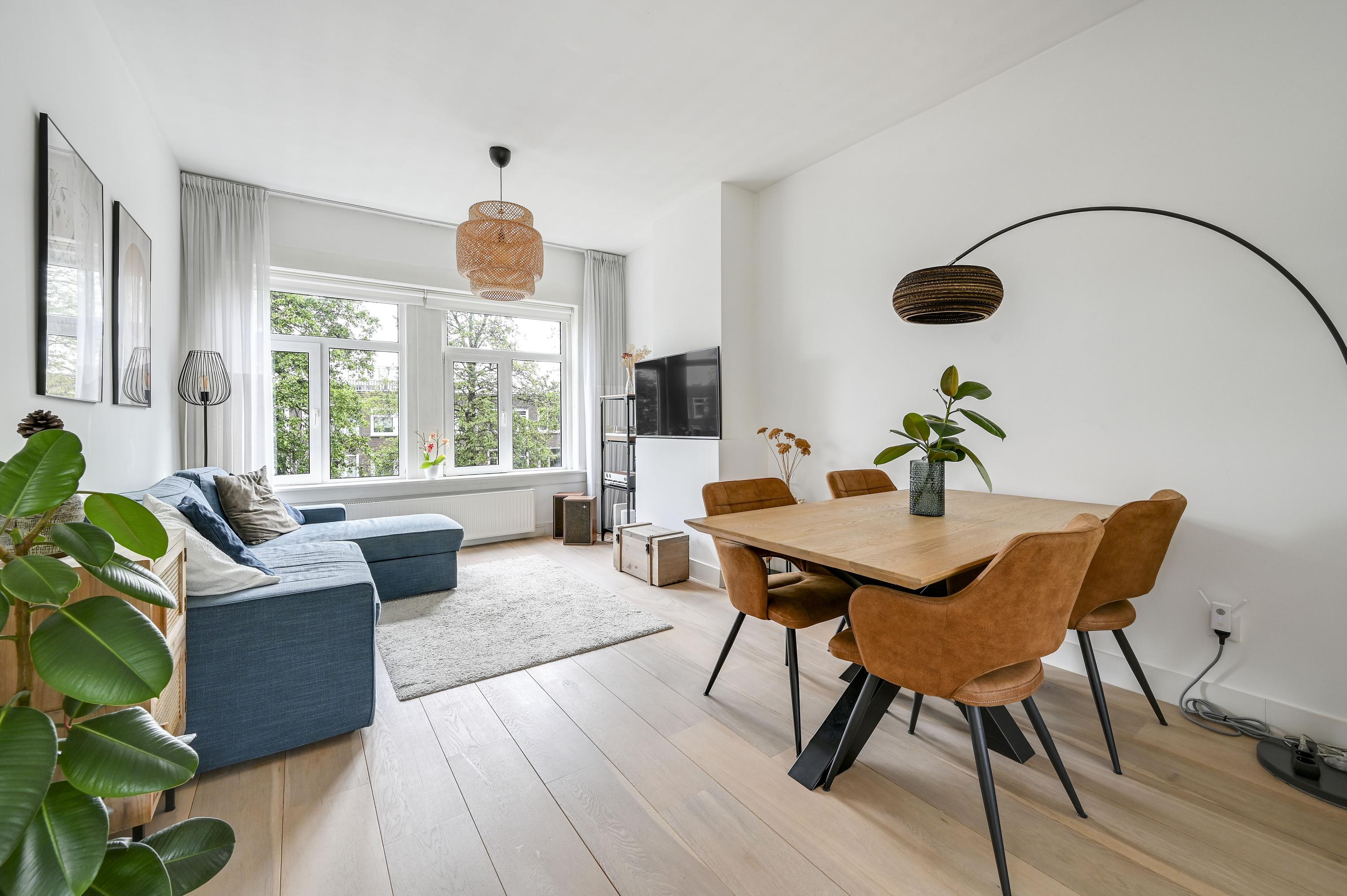 Appartement te koop: Koningin Wilhelminalaan 122, Voorburg