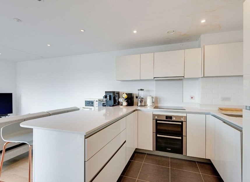 Flat Woodberry Grove in Greater London