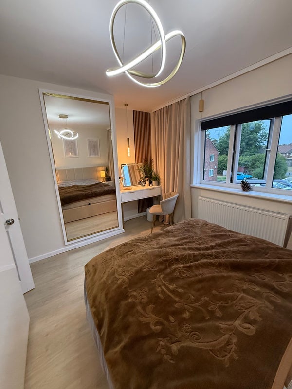Room Moss Lane in Trafford