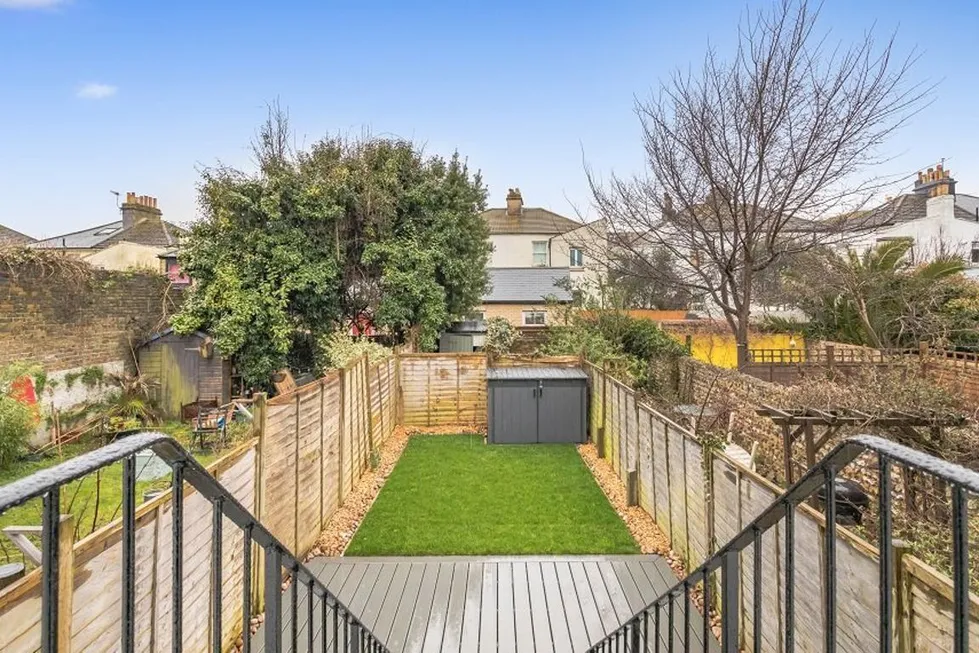 Flat Norton Road in Portslade by Sea