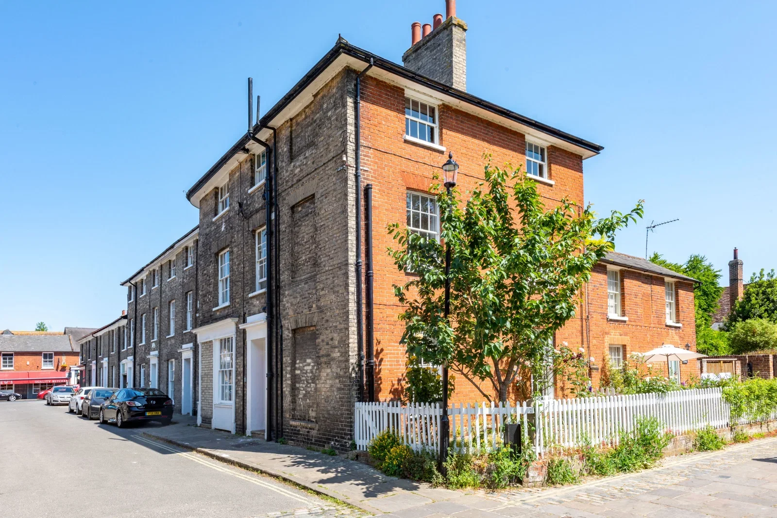 Flat Queen Street in Babergh