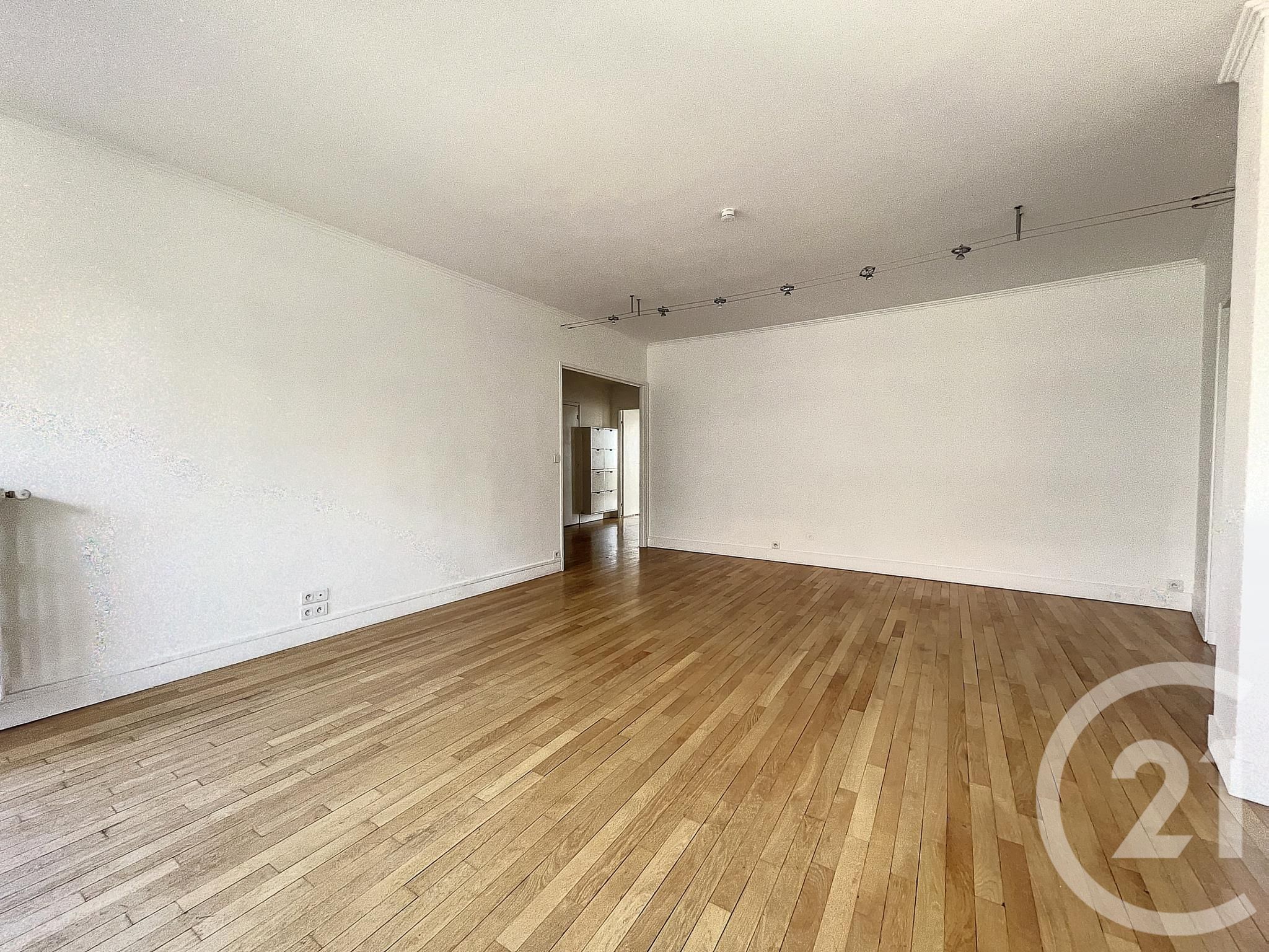 Appartement Rue du Val d'Or à Suresnes