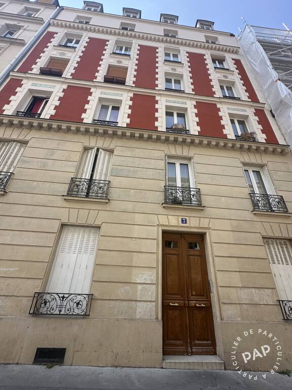 Flat Place du Général Kœnig in Paris