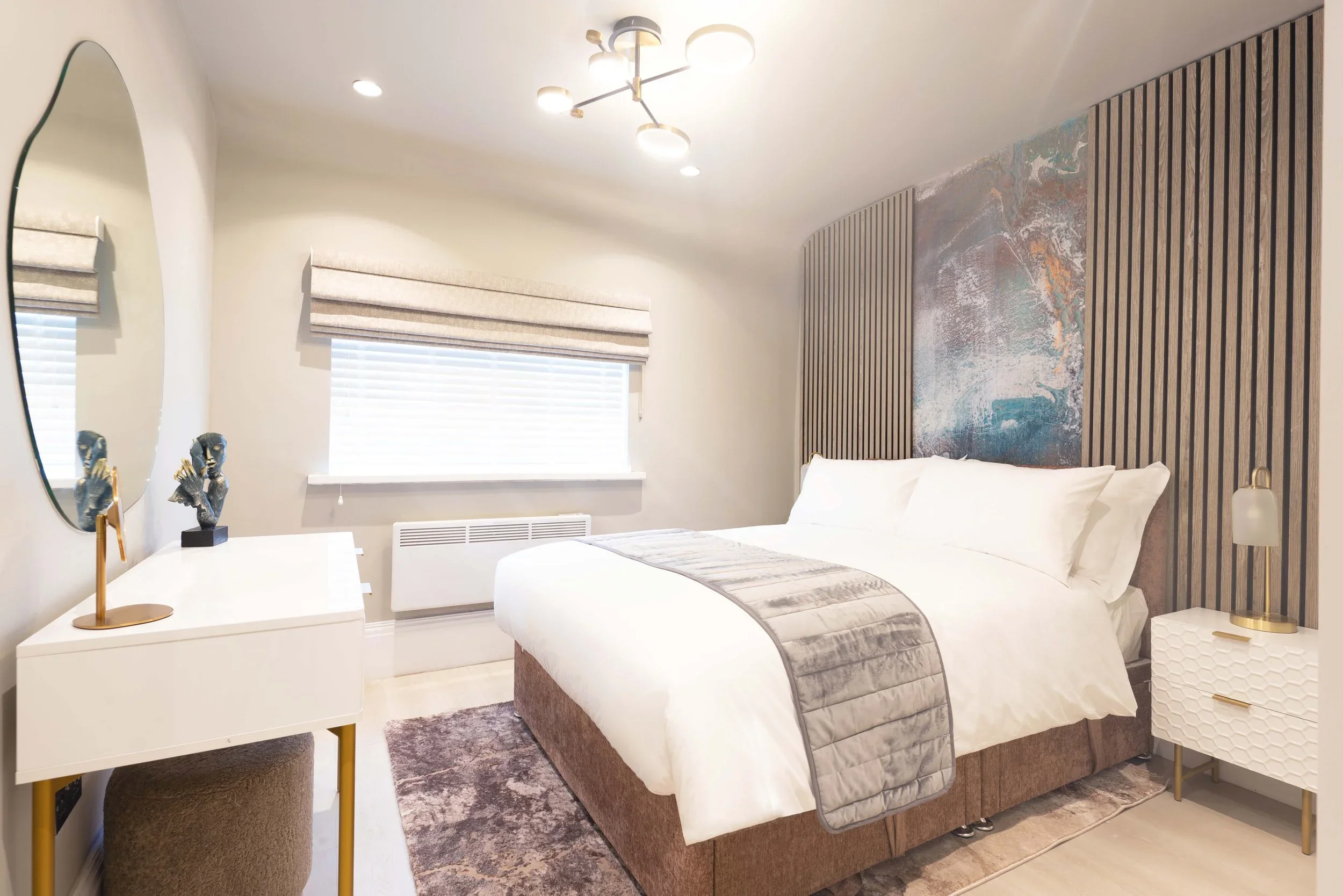 Flat Bath Road in Greater London