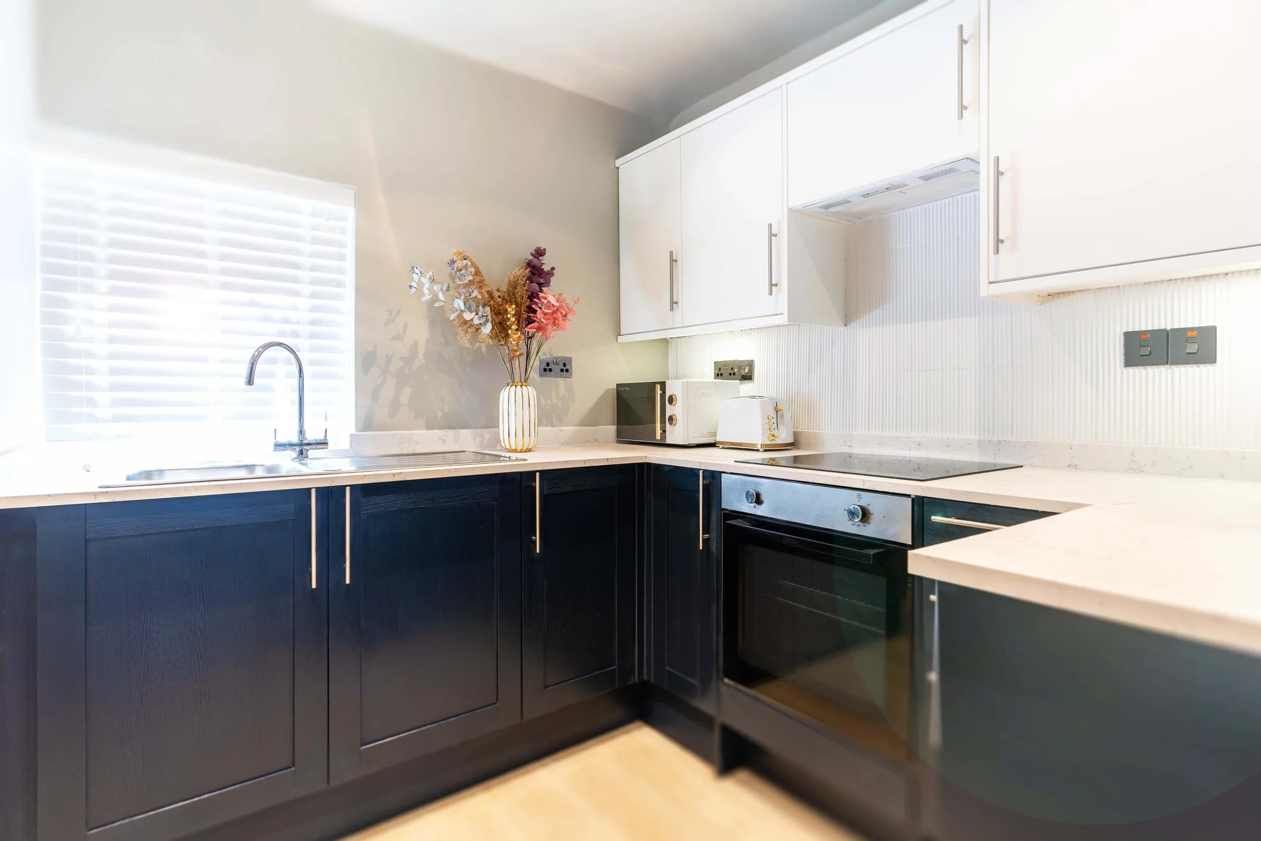 Flat Bath Road in Greater London