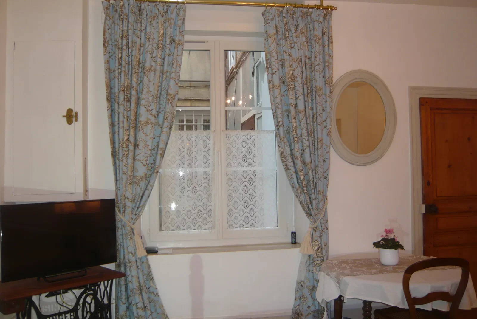 Chambre Rue d'Assas à Dijon